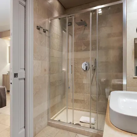 Netum Hotel 4*