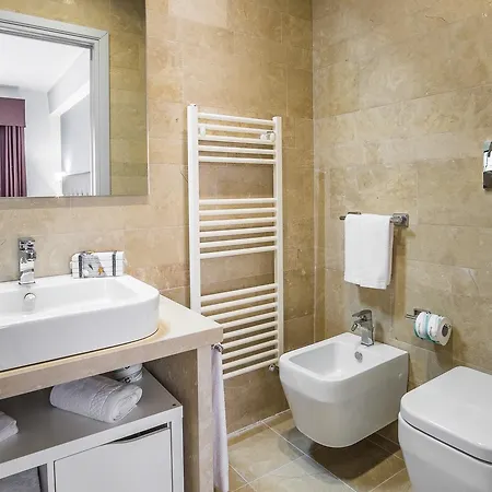 Netum Hotel 4*