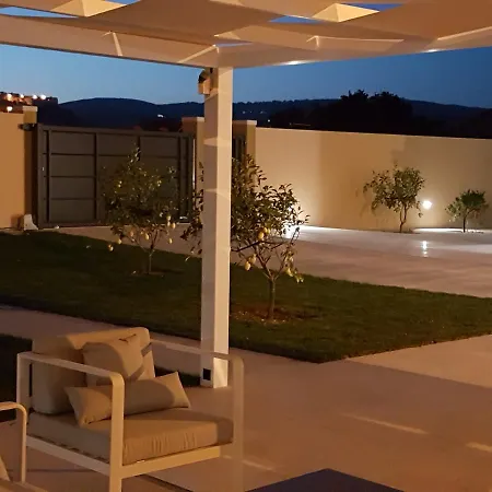 Netum 4*