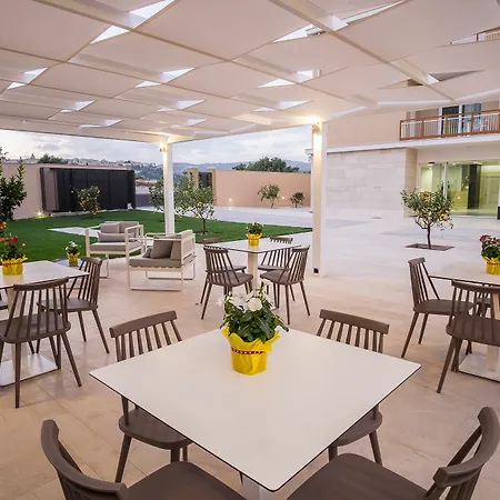 Hotel Netum 4*