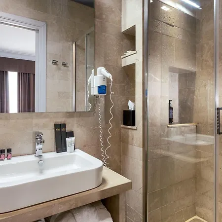 Netum Hotel
